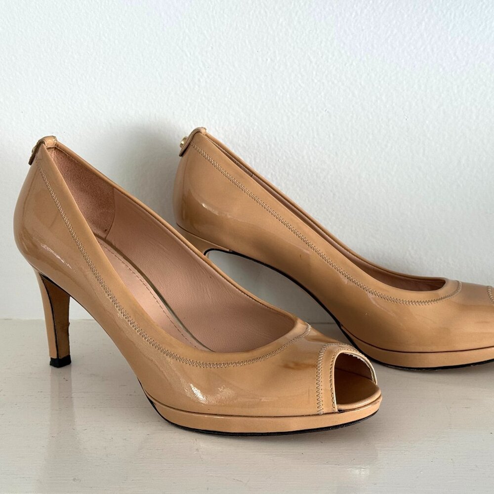 Stuart Weitzman Nude Peep Toe Patent Leather Pumps | 9.5 M